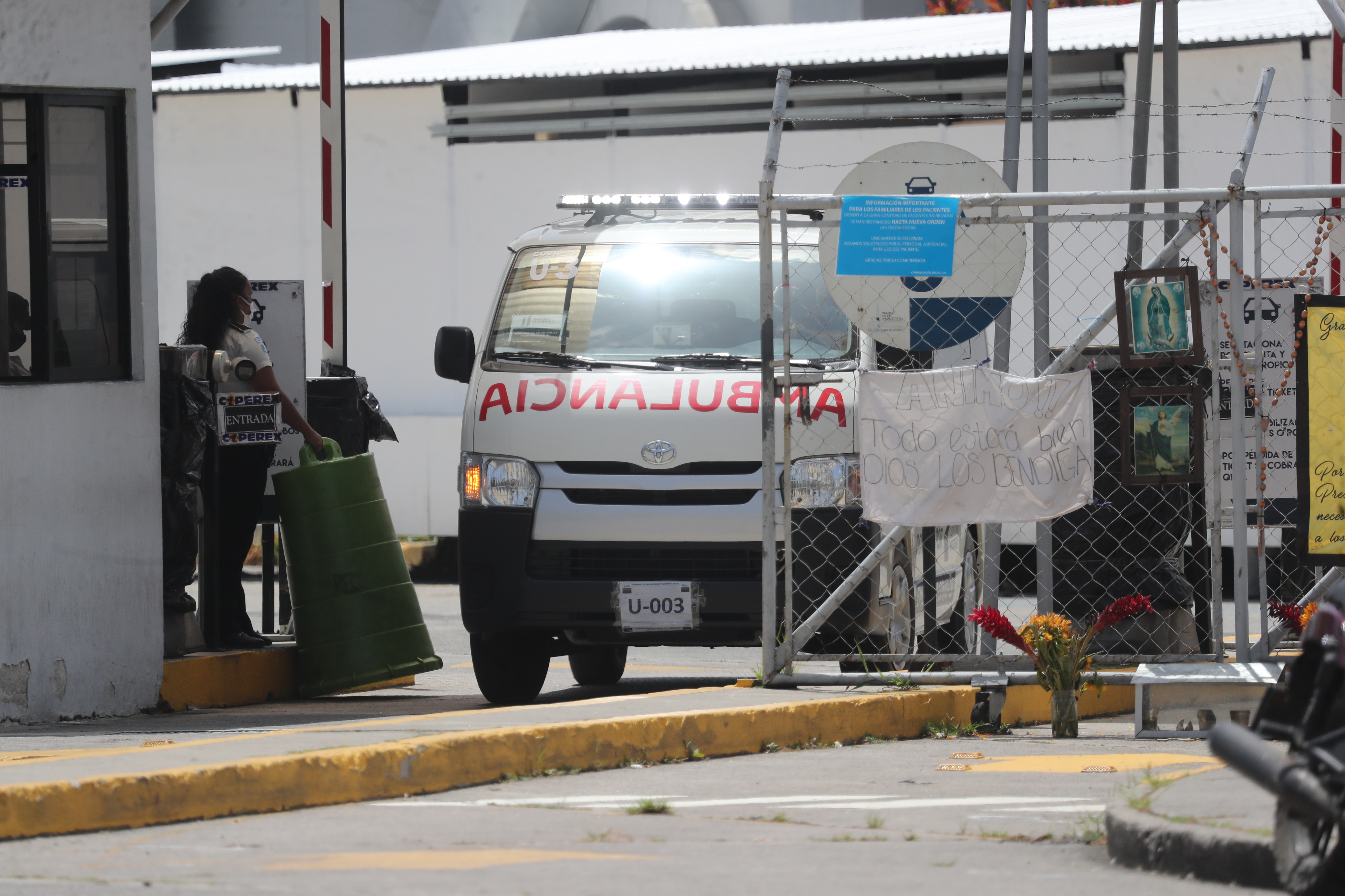 El Hospital Temporal del Parque de la Industria se habilitó para atención de pacientes con coronavirus. (Foto Prensa Libre: Hemeroteca PL)