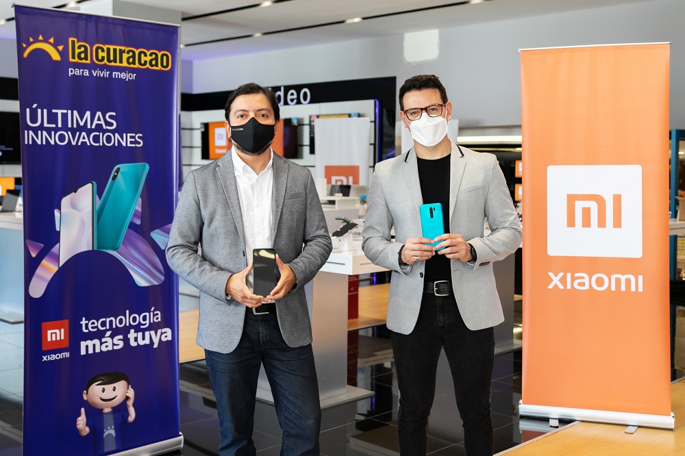 La Curacao presentó la nueva línea de Smartphone de la marca Xiaomi. (Foto Prensa Libre: cortesía La Curacao)