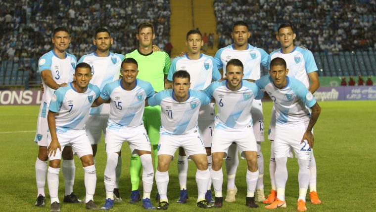 Guatemala tendrá un difícil encuentro frente a la selección mexicana el 30 de septiembre. (Foto HemerotecaPL)