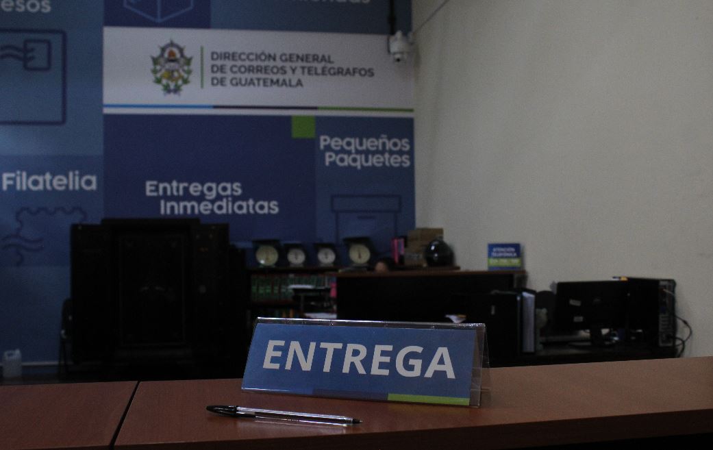 La oficina de atención al cliente de Correos y Telégrafos fue renovada, y se trabaja en un nuevo plan de servicio que responda a las necesidades de los guatemaltecos. (Foto Prensa Libre: Esbin García)