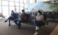 Sala de espera en el Aeropuerto Internacional La Aurora. (Foto Prensa Libre: Fernando Cabrera)