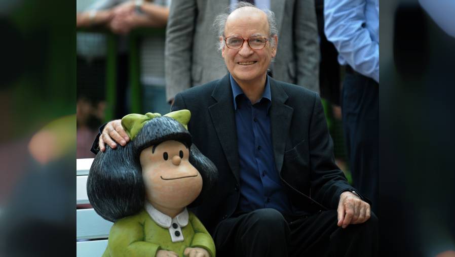 "Quino", creador del personaje de tira cómica Mafalda, falleció a los 88 años. (Foto Prensa Libre: AFP)