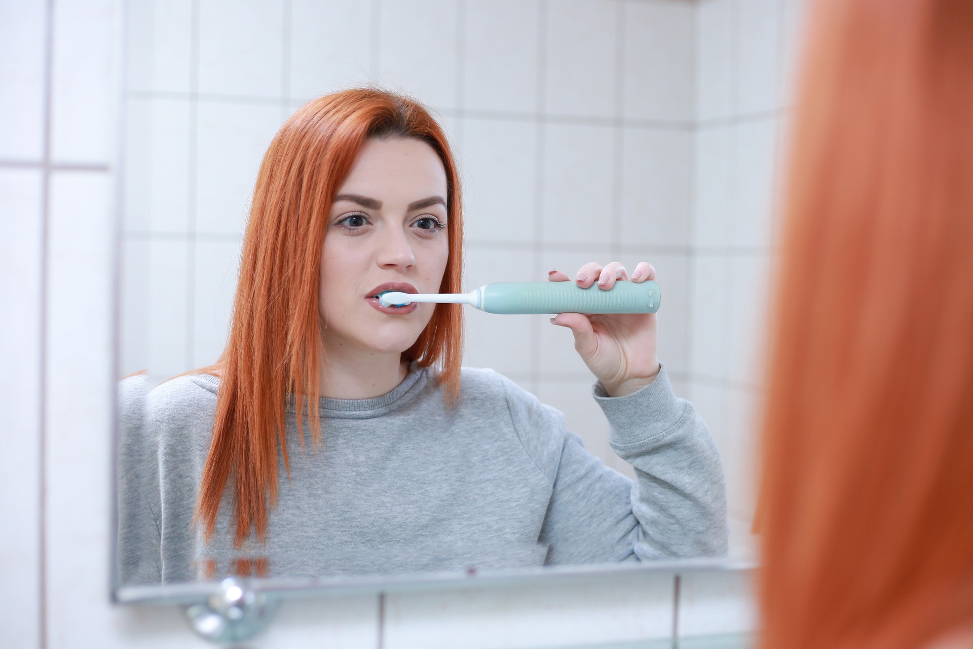 Una buena y correcta higiene bucal disminuirá la probabilidad de desarrollar encías inflamadas. (Foto Prensa Libre: Pixabay) 