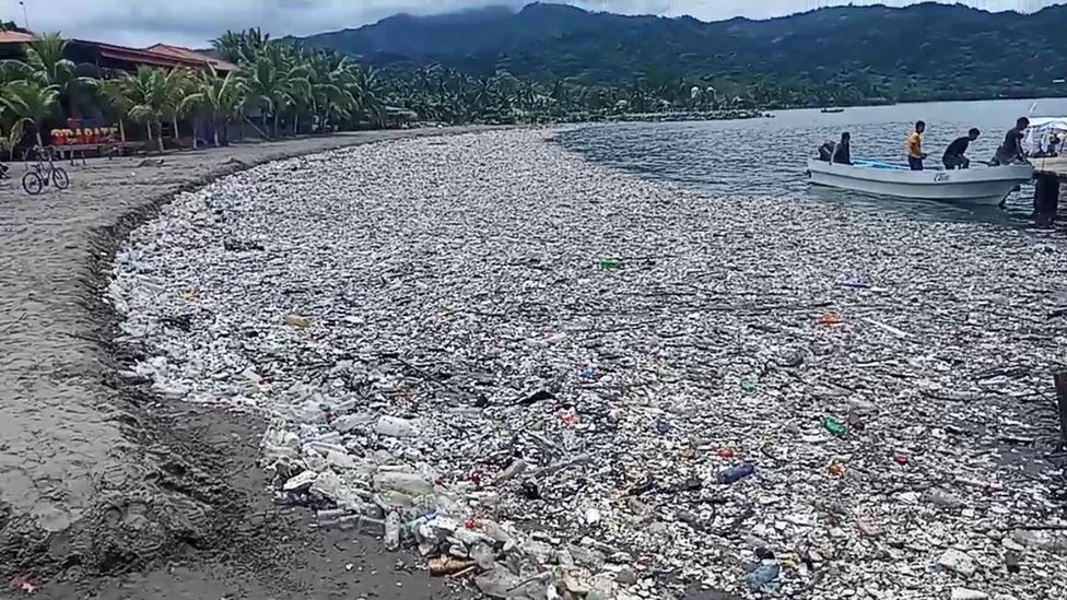 Honduras asegura que ha recogido más de 550 toneladas de basura en los últimos 11 días.