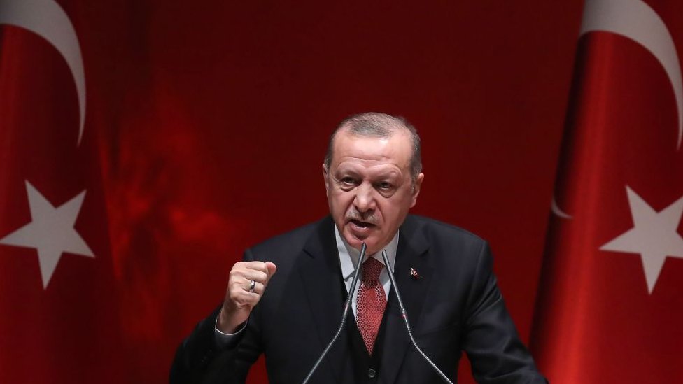 Algunos analistas consideran que las acciones de Erdogan ponen en riesgo la securalización de Turquía. GETTY IMAGES