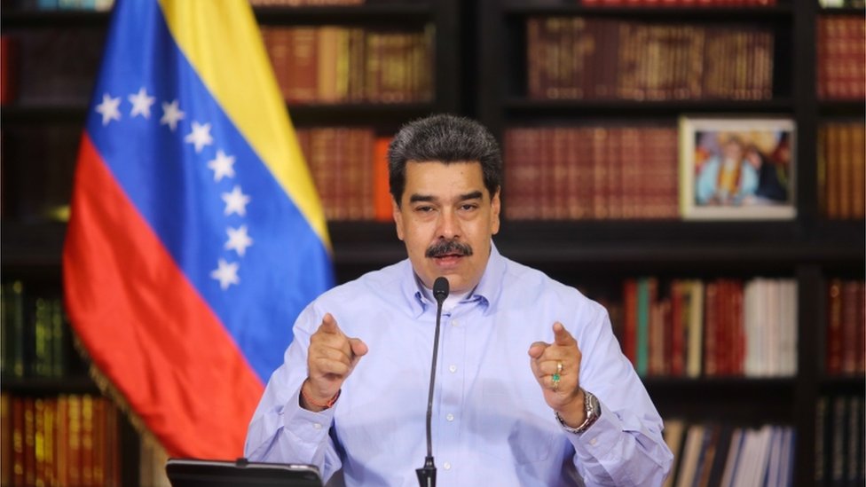 Maduro dijo que será uno de los primeros en ponerse la vacuna. (Foto Prensa Libre: EPA)