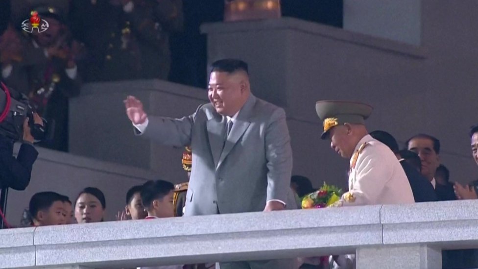 El líder norcoreano dijo que no ha habido casos de covid-19 en el país. (Foto Prensa Libre: AFP)
