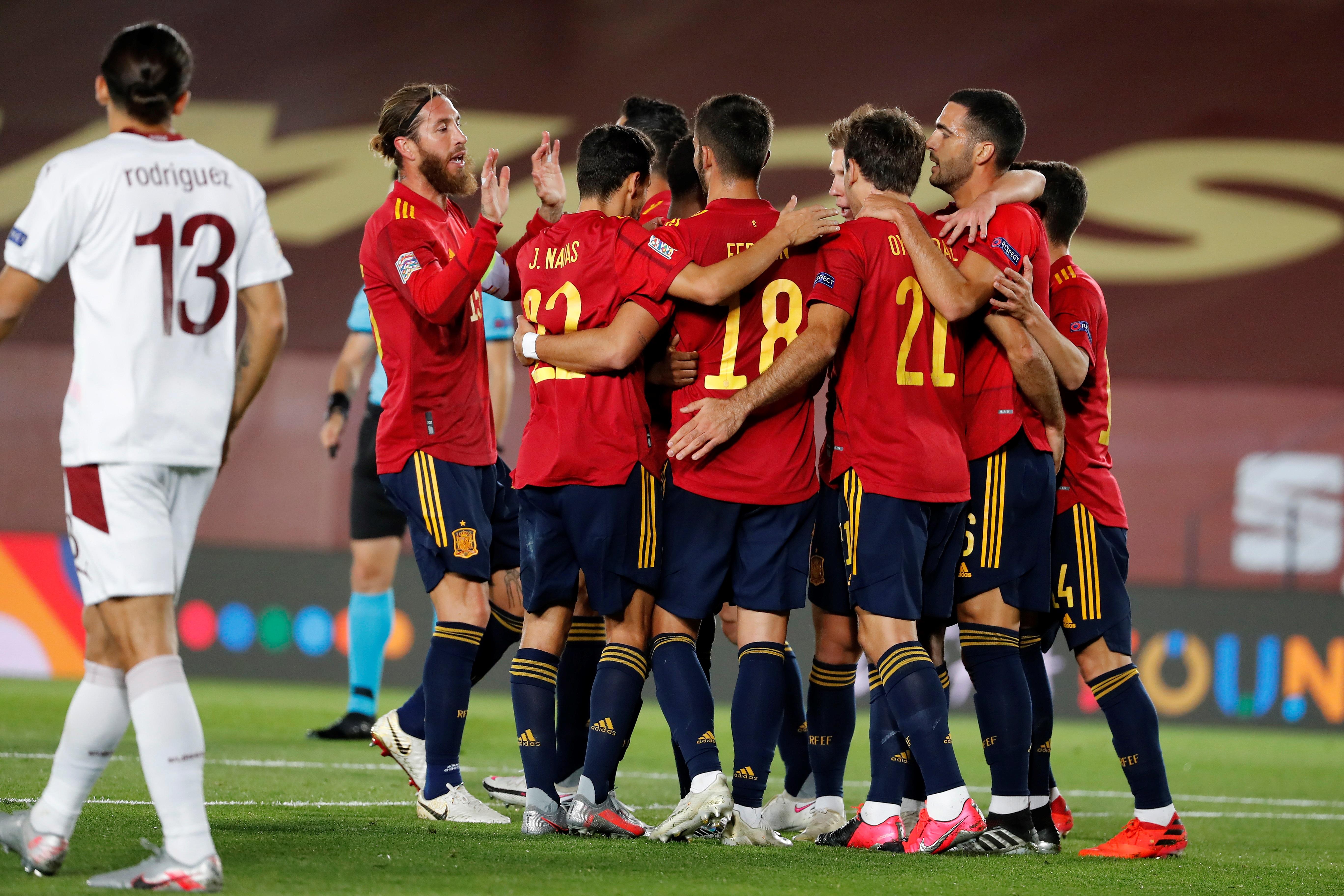 Una solitaria anotación de Mikel Oyarzabal bastó para la victoria de España 1-0 sobre Suiza en la Liga de Naciones. (Foto Prensa Libre: EFE)