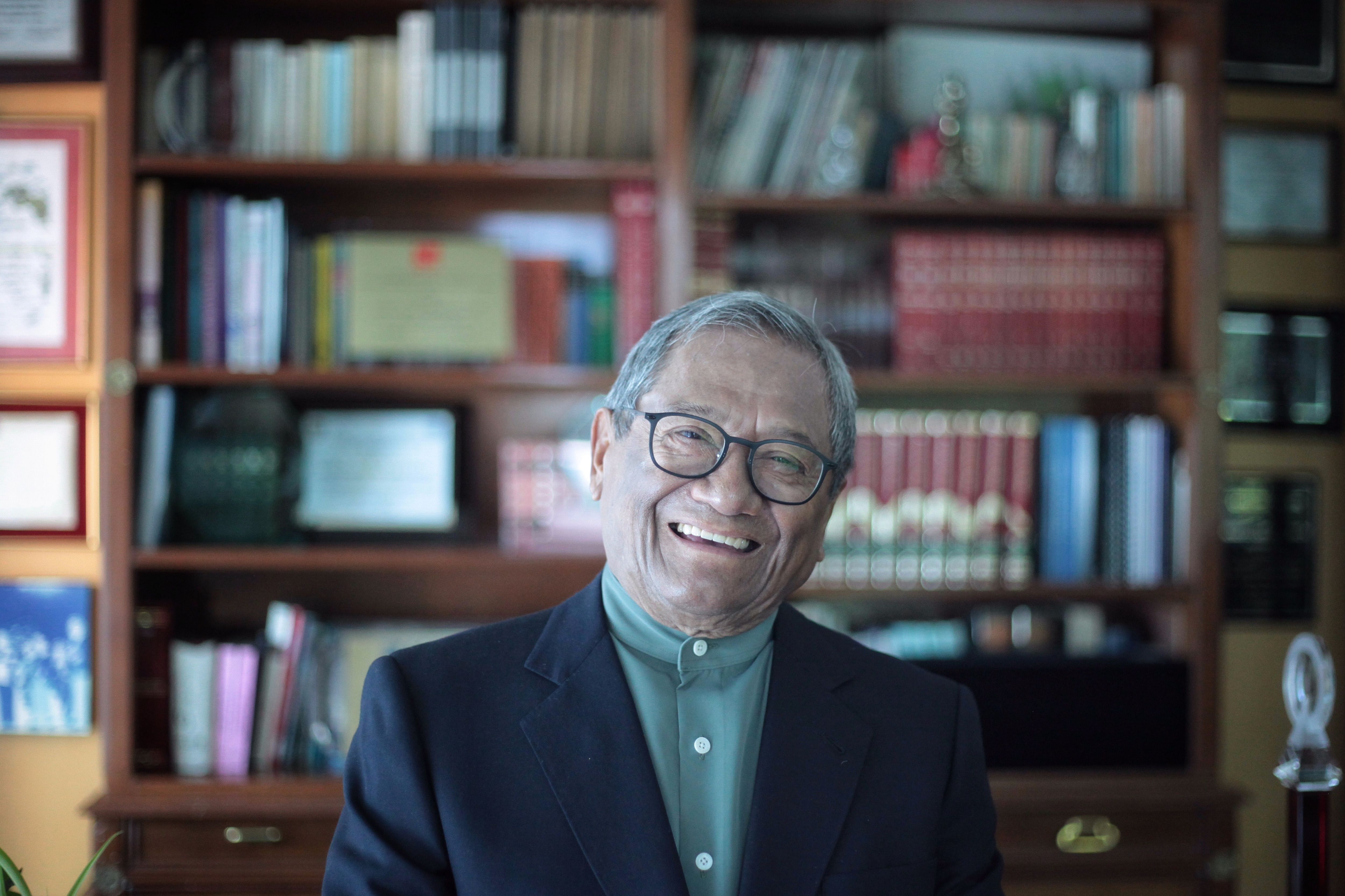 La salud de Armando Manzanero está mejorando.  (Foto Prensa Libre: EFE). 