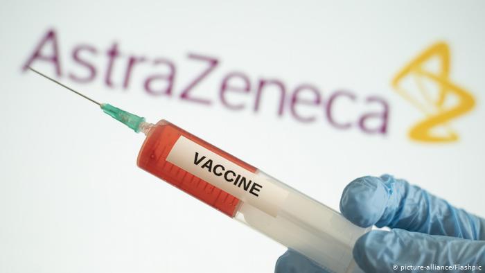 La vacuna que desarrolla la Univ. de Oxford y AstraZeneca genera fuerte respuesta inmune en ancianos. (Foto Prensa Libre: Picture-Alliance)