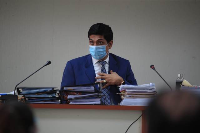 Juez Mynor Moto durante la resolución del caso Libramiento de Chimaltenango. (Foto Prensa Libre: Carlos Hernández)
