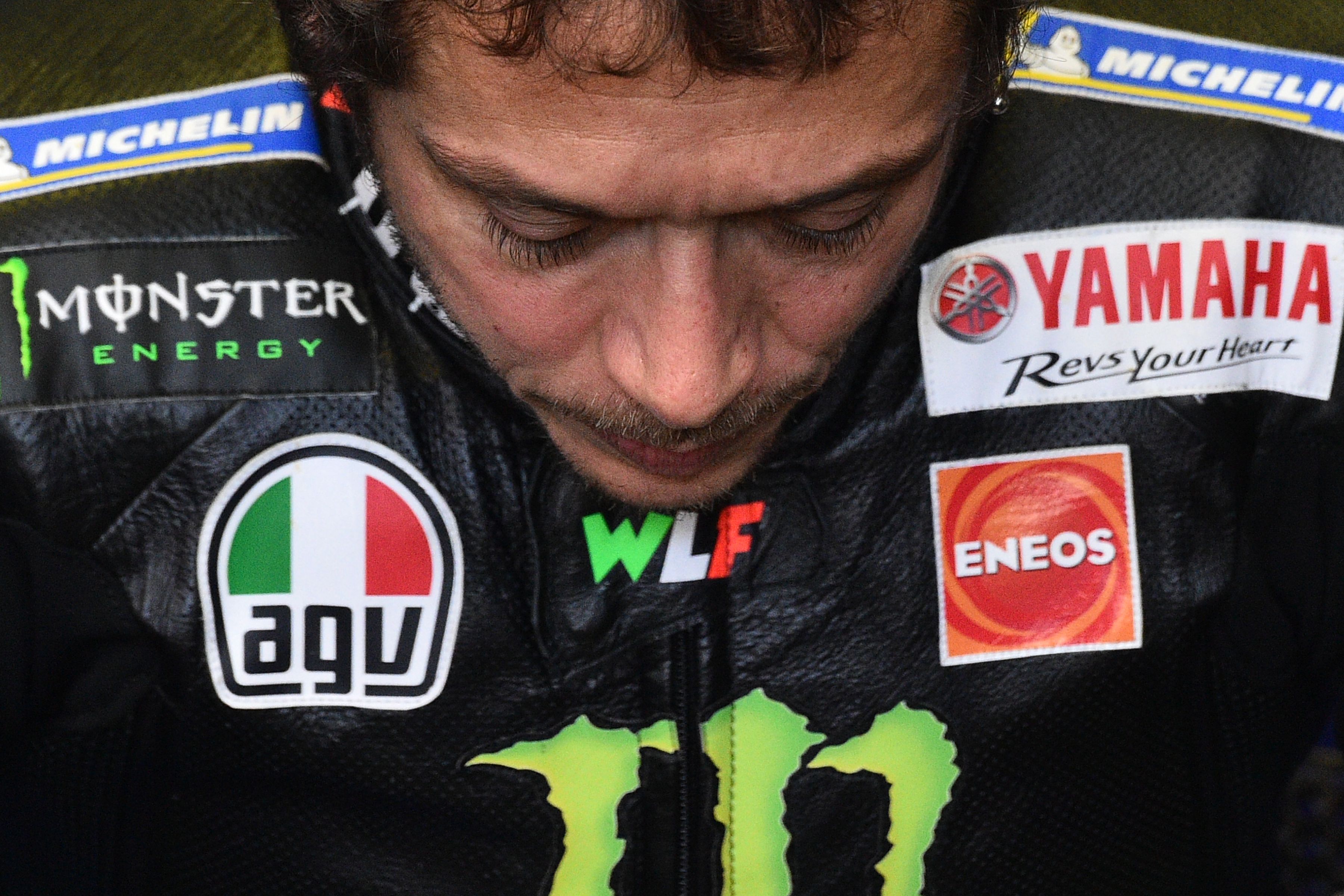 Valentino Rossi debe recuperarse totalmente del covid-19 para poder volver a participar en las próximas fechas de Moto GP. (Foto Prensa Libre: AFP)