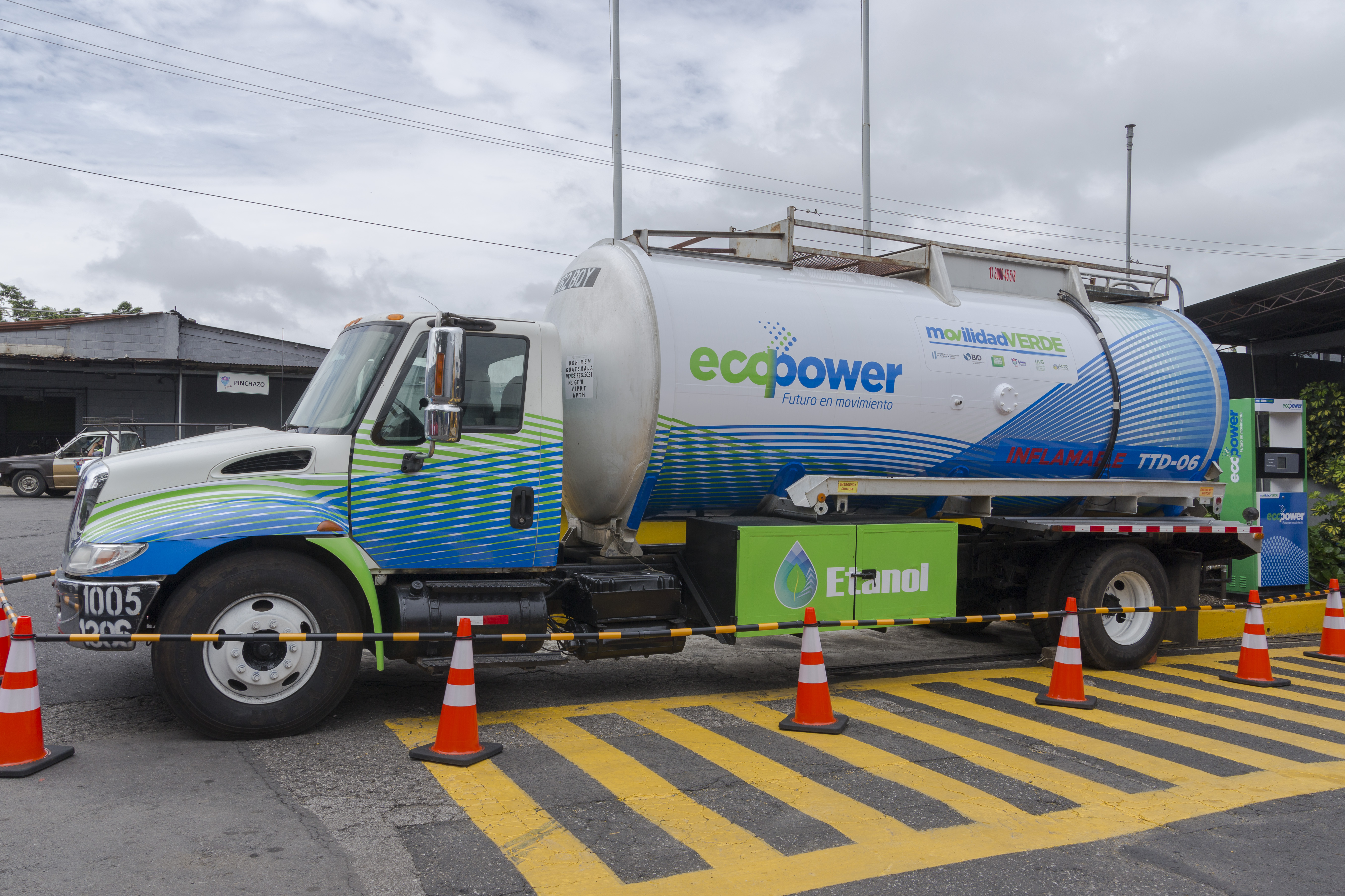 El uso generalizado de etanol requiere inversiones en infraestructura y cambios en estaciones de servicio. (Foto Prensa Libre: Cortesía MEM)