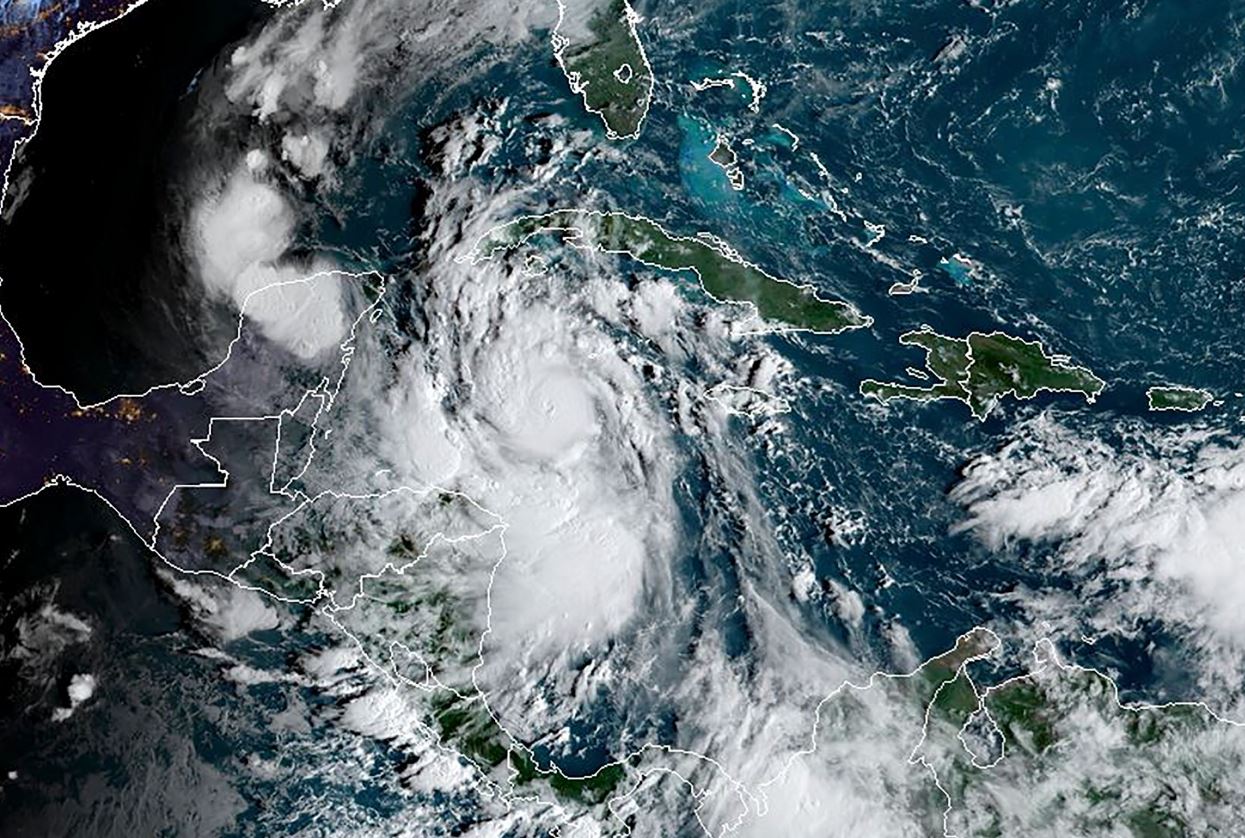 Trayectoria del huracán Delta. (Foto Prensa Libre: AFP)