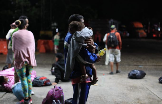 Al menos 25 menores no acompañados han sido detectados en la caravana de hondureños