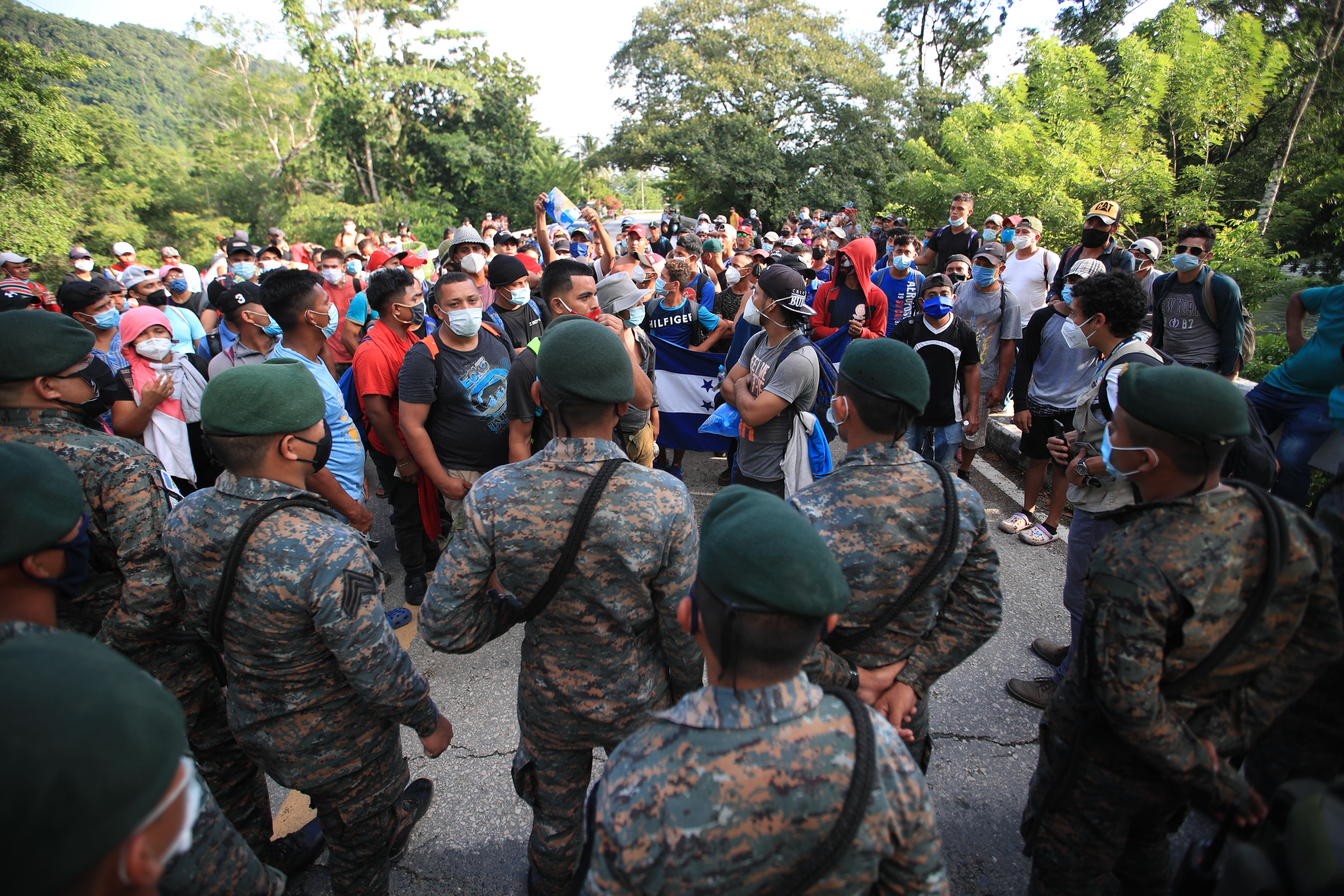 La caravana de migrantes de octubre pasado fue disuelta en Guatemala. (Foto Prensa Libre: Hemeroteca PL)