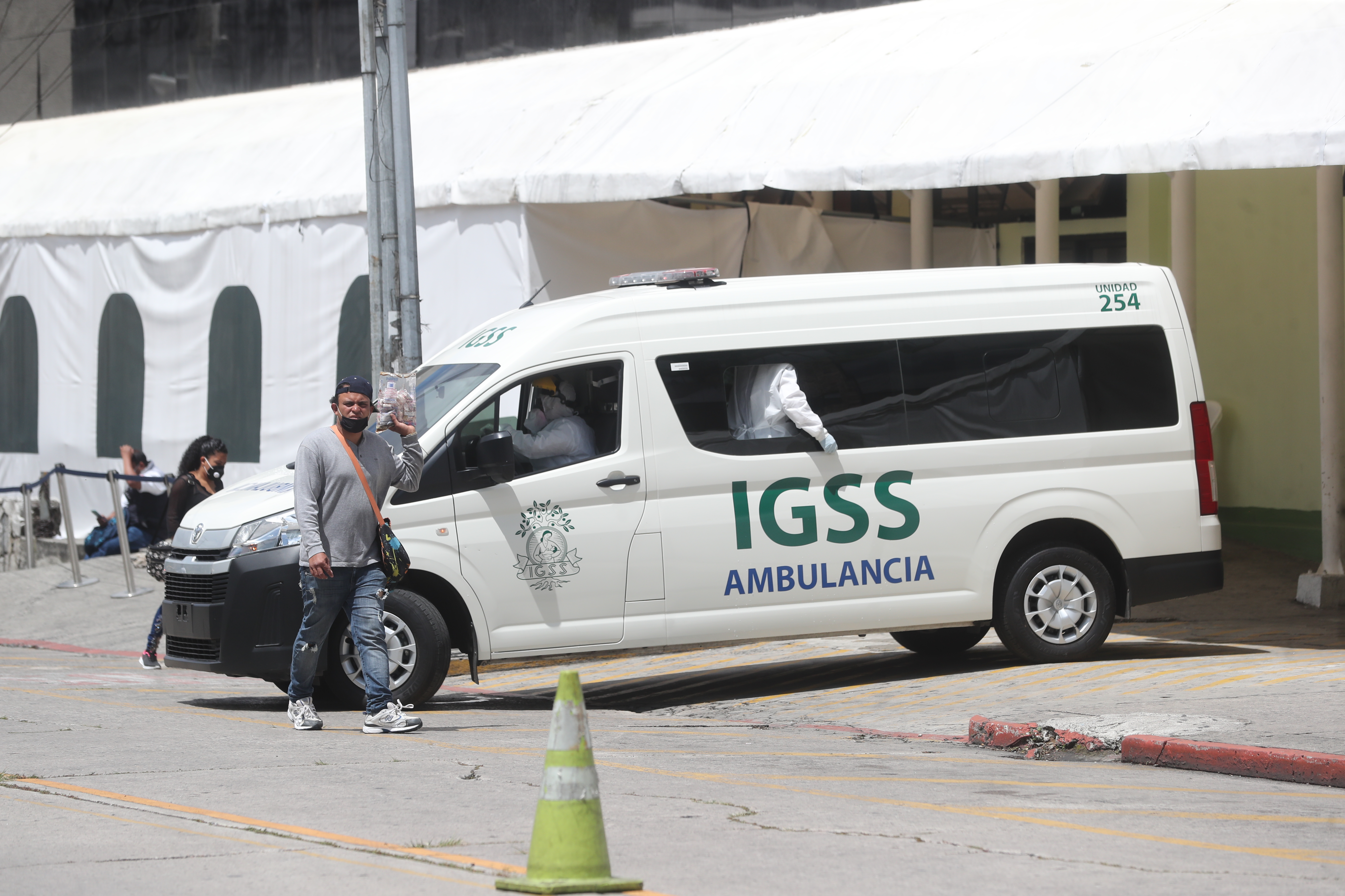 Las personas que sean suspendidas por el IGSS recibirán hasta Q150 diarios como subsidio. (Foto Prensa Libre: Hemeroteca) 