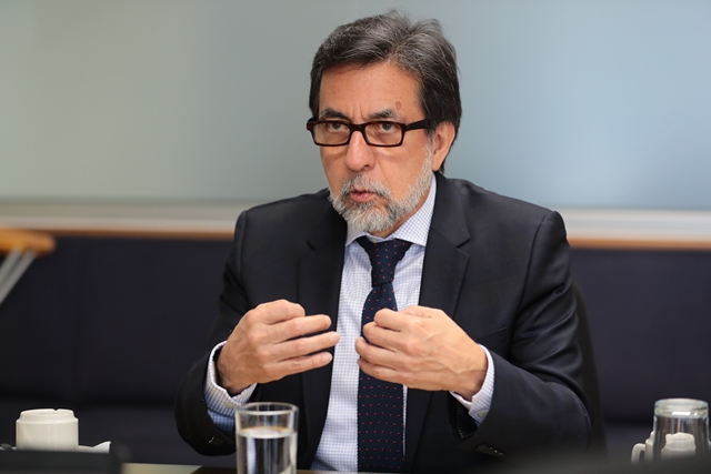 Luis Arreaga está por terminar tres años de comandar la misión diplomática de Estados Unidos en Guatemala. (Foto Prensa Libre: Hemeroteca PL)