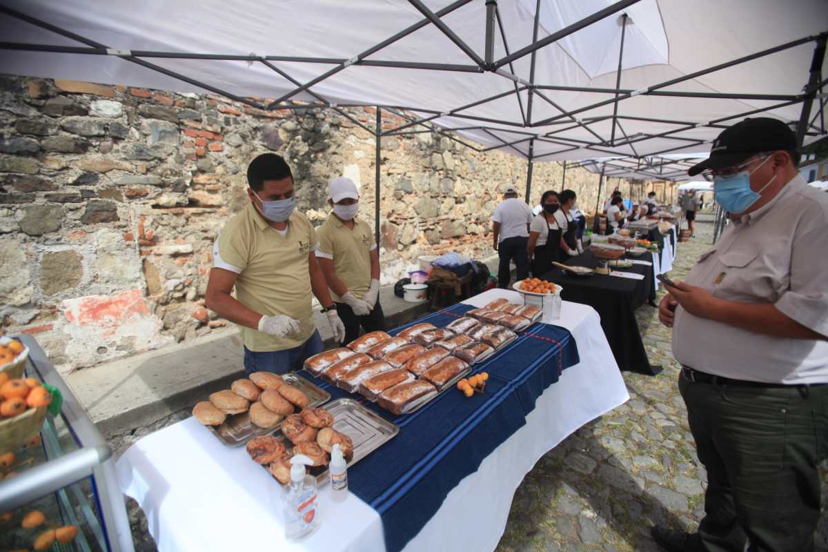 Con gastronomía y arte, Antigua Guatemala quiere reactivar la economía de emprendedores locales