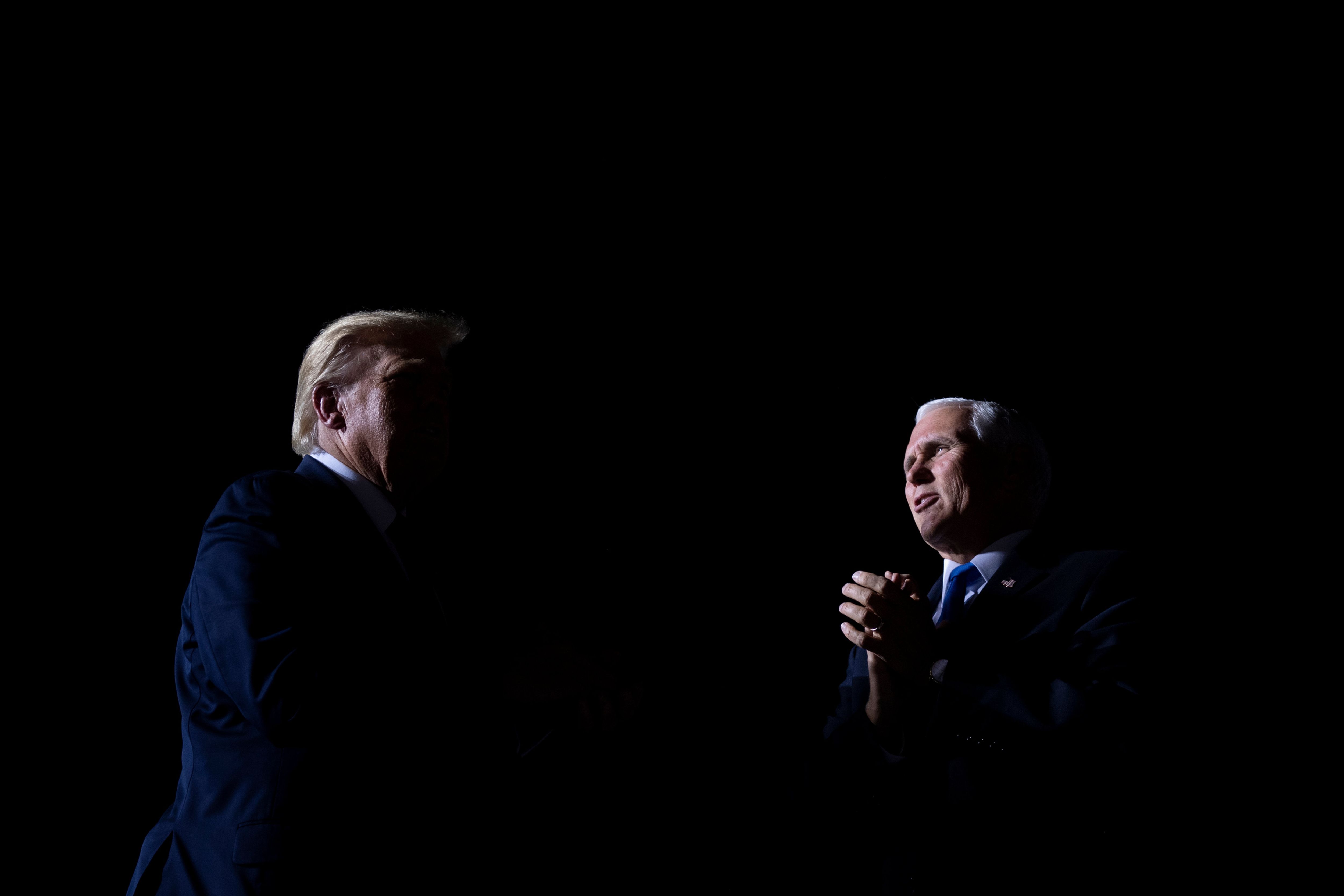 Donald Trump y Mike Pence en Virginia. Foto: AFP