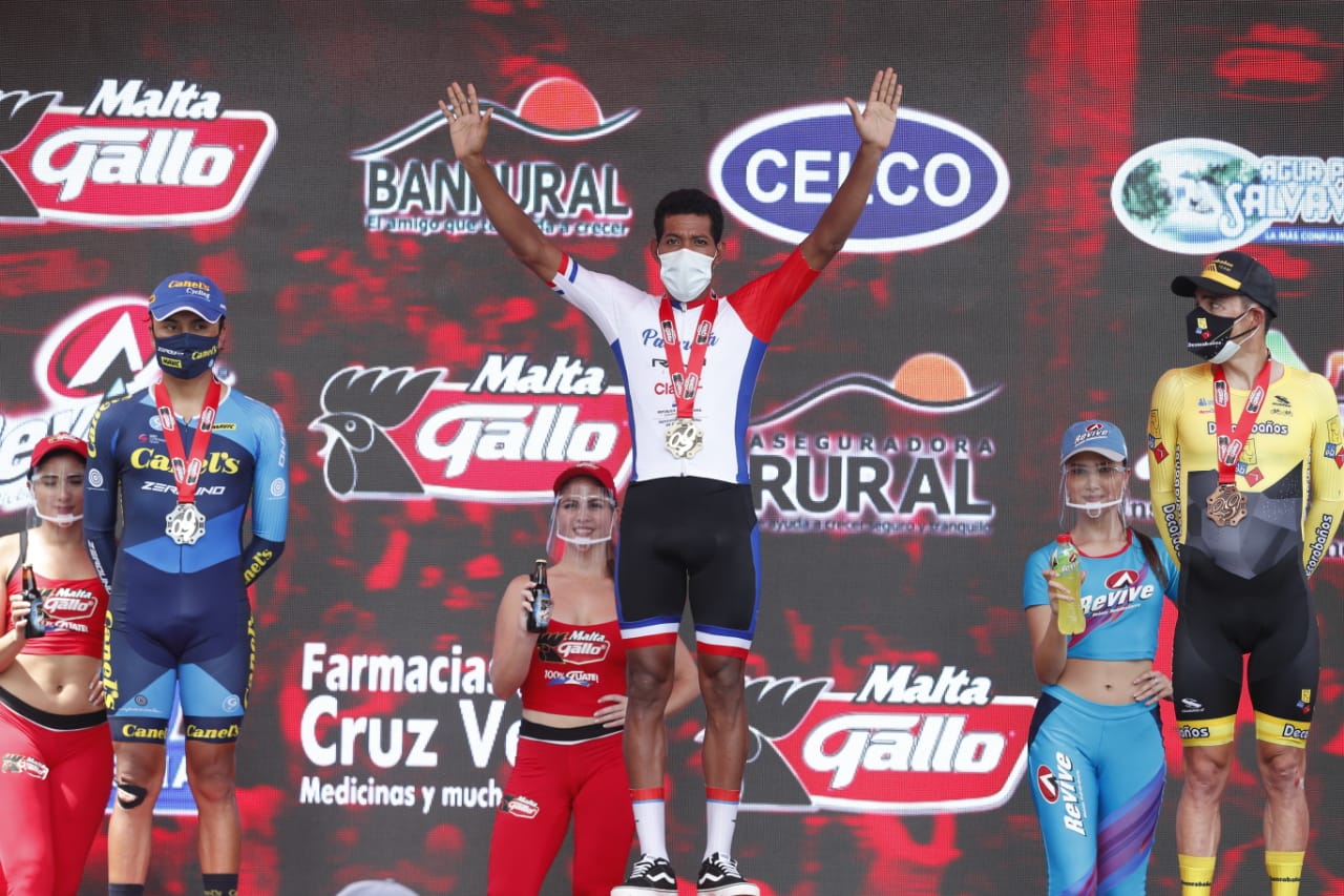 Panamá, Mexico y Guatemala, subieron al podio tras terminar la cuarta etapa de la Vuelta a Guatemala. Foto Esbin García