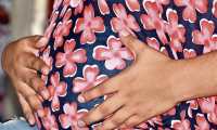 La pandemia dificulta la atención prenatal, durante y después del parto, la situación ha incrementado los casos de muertes maternas en el país. (Foto Prensa Libre: Hemeroteca PL)