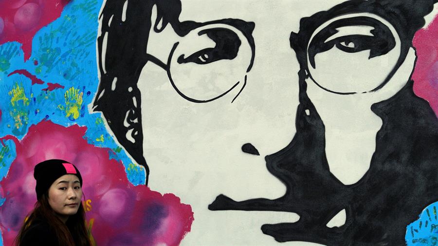 Se cumplen 80 años del nacimiento de John Lennon: las remezclas y los homenajes que recuerdan a uno de los músicos de Los Beatles