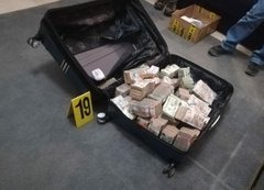 Dinero incautado durante marzo de 2019 a estructura "Stuart". (Foto Prensa Libre: MP)