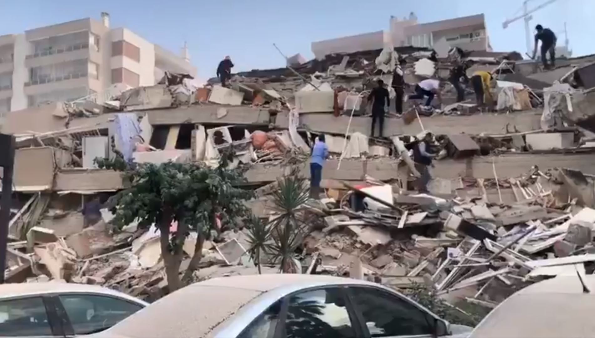 Temblor de magnitud 7.0 se registra frente a isla griega de Samos y causa  severos daños en Turquía – Prensa Libre