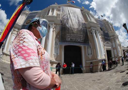 El día de la Virgen del Rosario es el 7 de octubre, pero su fiesta se extiende todo el mes en Guatemala. (Foto Prensa Libre: Esbin García)