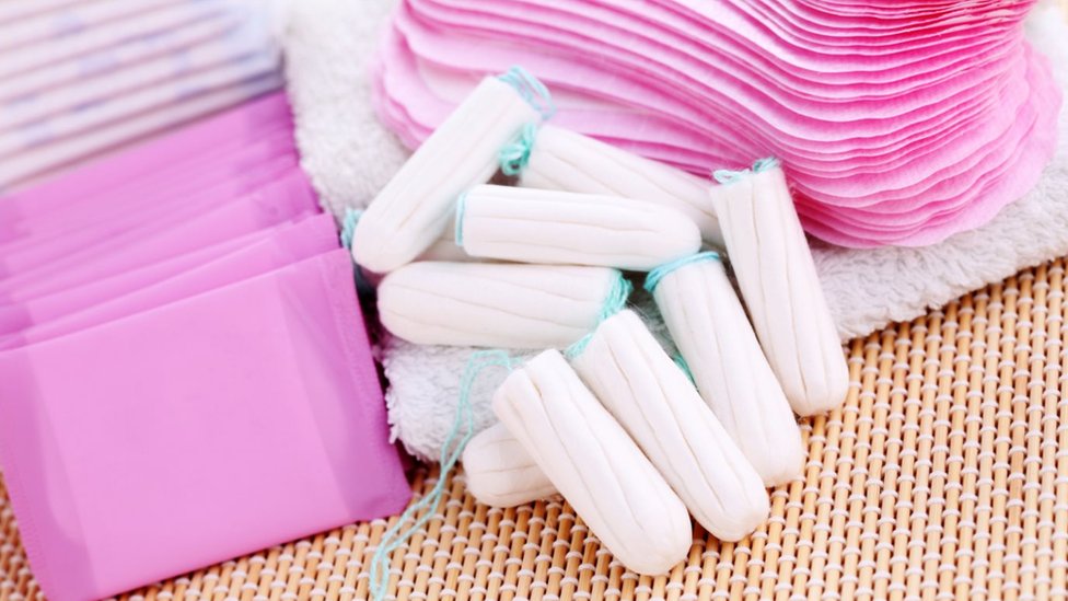 Escocia ofrecerá productos para la menstruación gratis en sus edificios públicos. (Foto Prensa Libre: Getty Images)