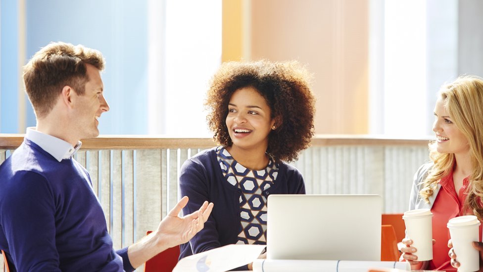 Habilidades humanas como la colaboración, la empatía y la creatividad son clave. (Foto Prensa Libre: Getty Images)