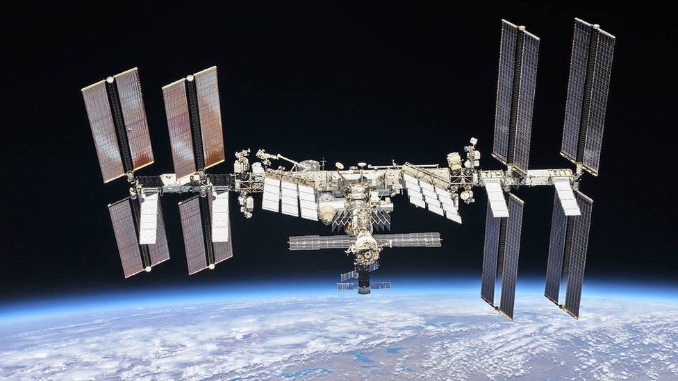 Las primeras piezas de la EEI salieron al espacio en 1998.