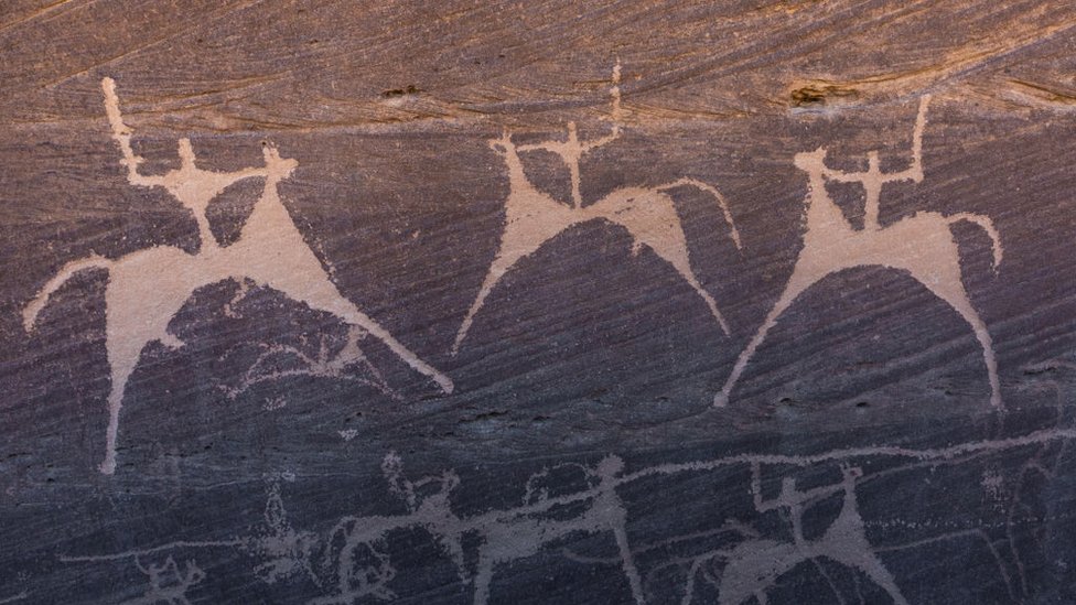 ¿En la prehistoria sólo cazaban los hombres? (Foto Prensa Libre: Getty Images)