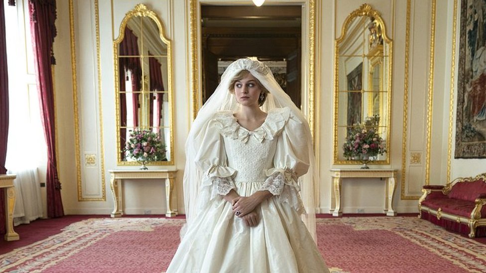 The Crown | “Diana se roba el show”: el veredicto de la BBC sobre la cuarta temporada ★★★★✰
