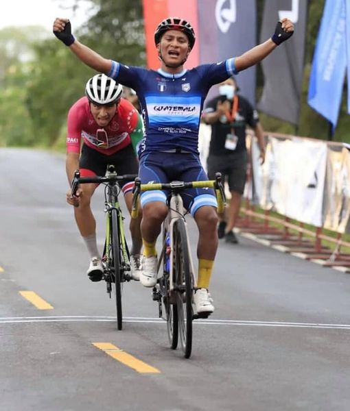 Mardoqueo Vázquez ganó la segunda etapa de la 40 Vuelta a Chiriquí, Panamá. Foto Prensa Libre: Cortesía Fedeciclismo