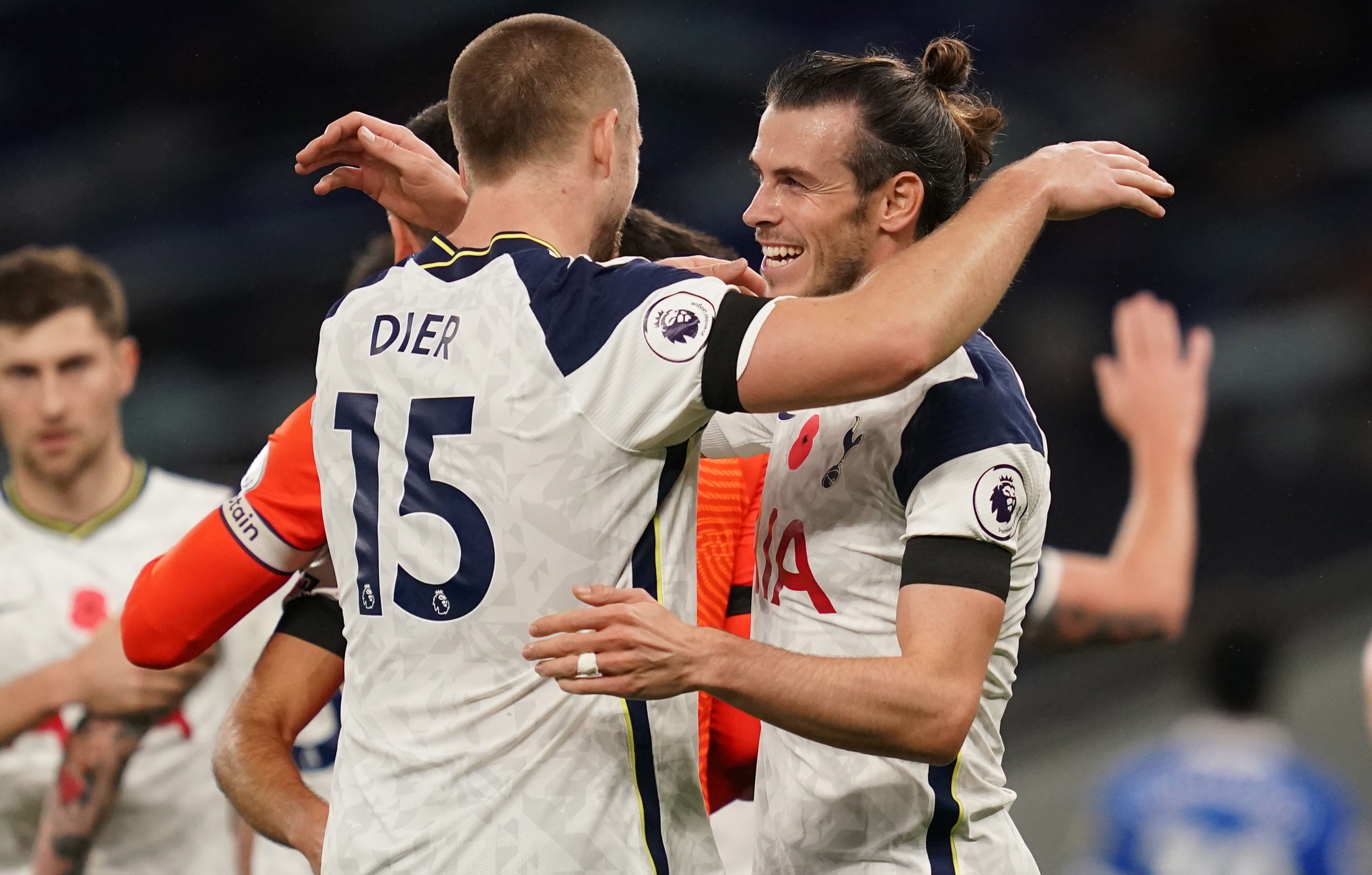 Gareth Bale anotó uno de los dos goles con el que el Tottenham derrotó al Brighton este domingo en la Premier League. (Foto Prensa Libre: EFE)