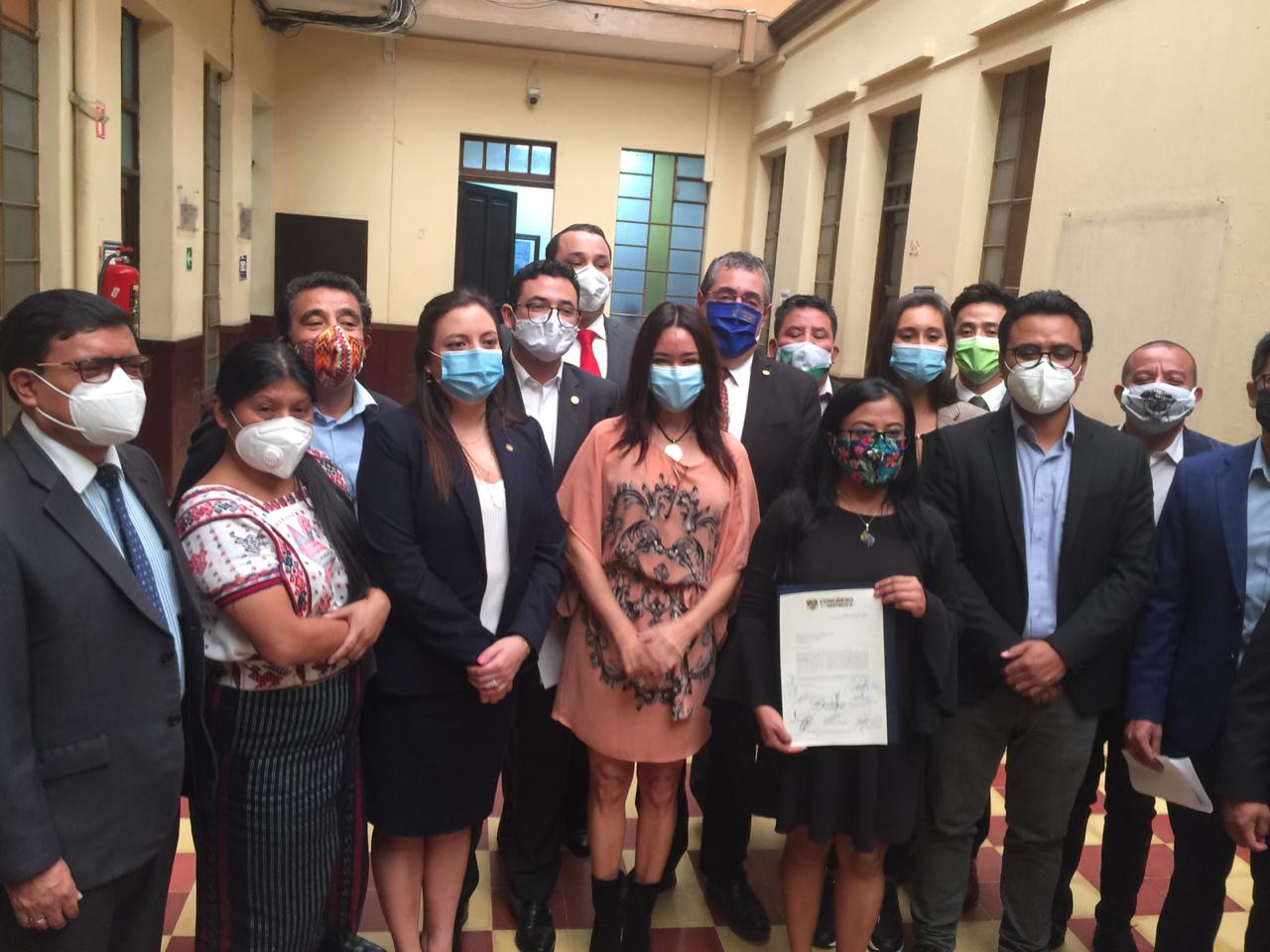 Los diputados de oposición afirman que asistir a la plenaria de este lunes sería respaldar un acto ilegal. Fotografía: Movimiento Semilla. 