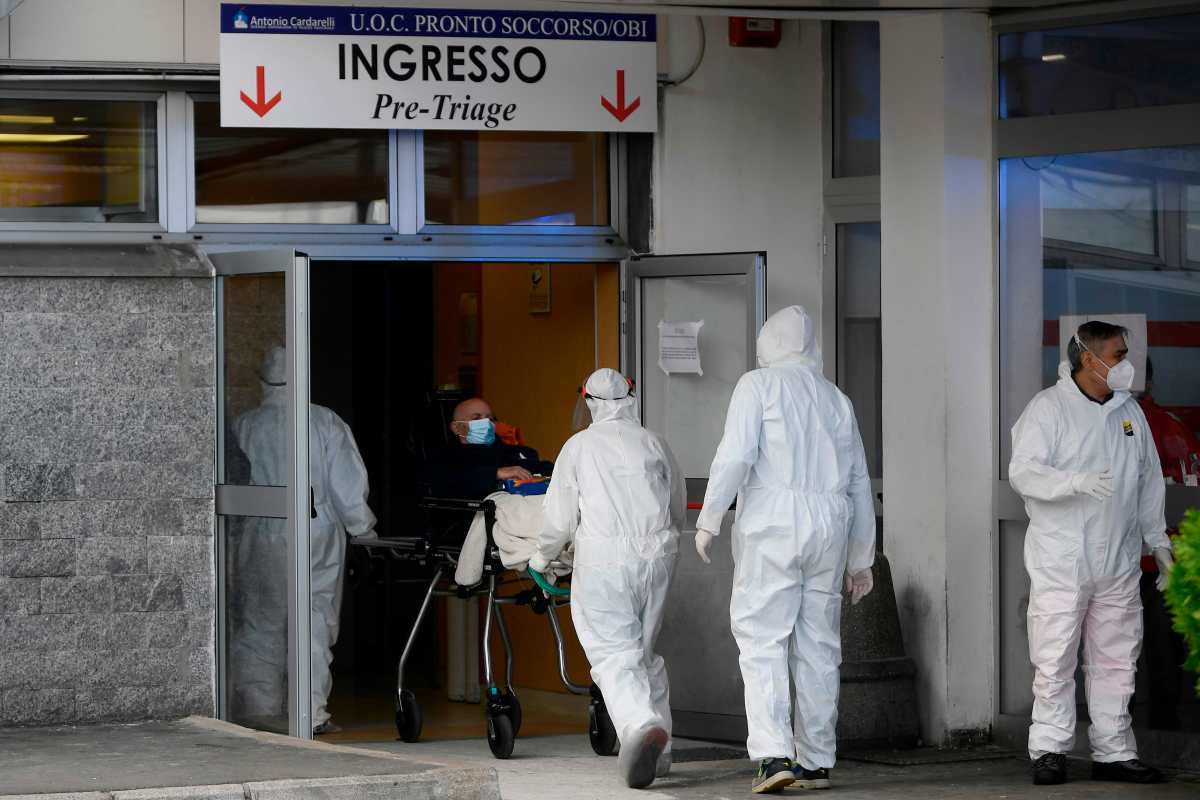 “Al borde del colapso”: alerta en hospitales de Italia debido a la cantidad de pacientes con coronavirus