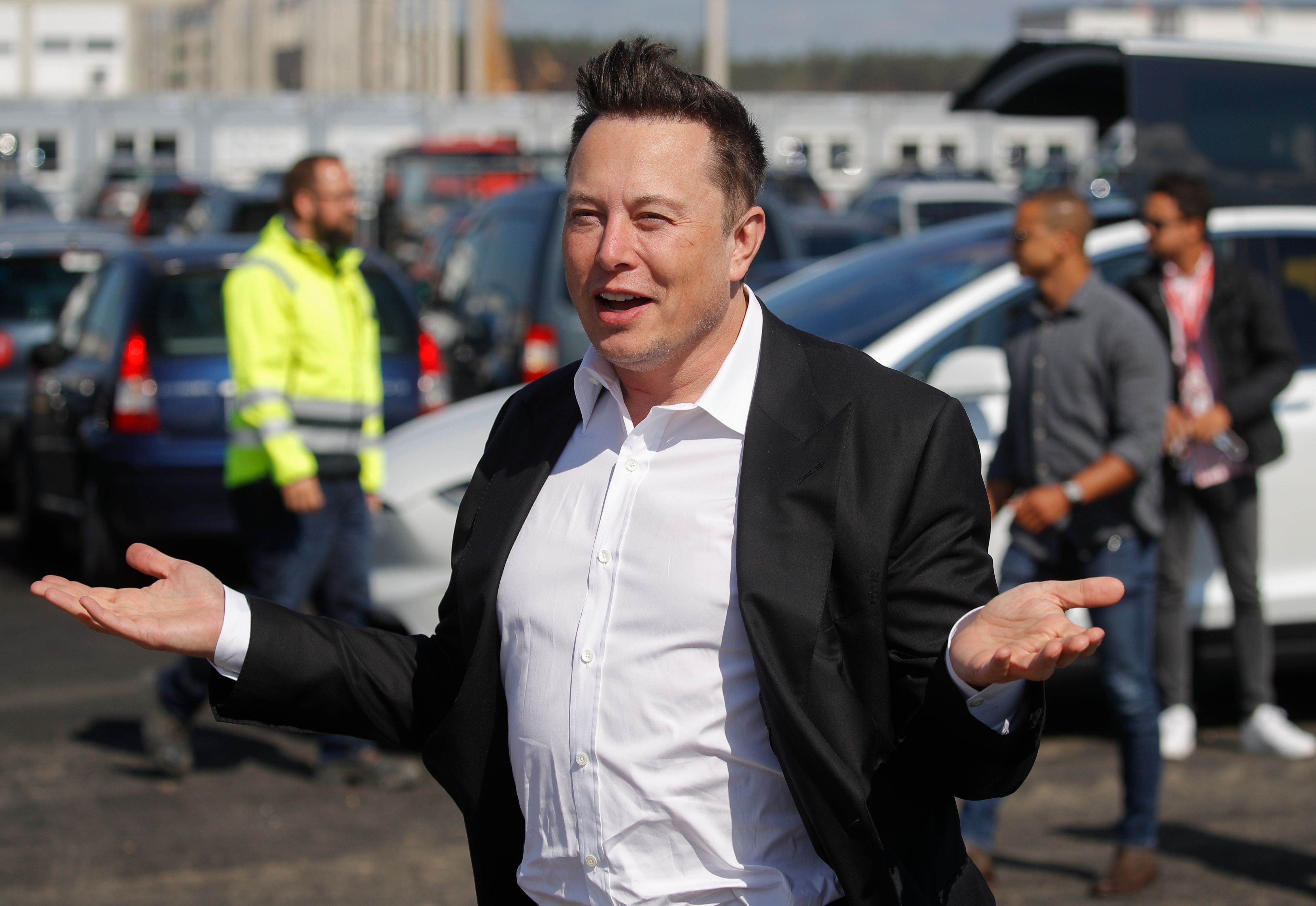 Foto de archivo del CEO de Tesla Elon Musk en una reciente visita a Berlín, Alemania. Musk dice que dio positivo al coronavirus. (Foto Prensa Libre: AFP)