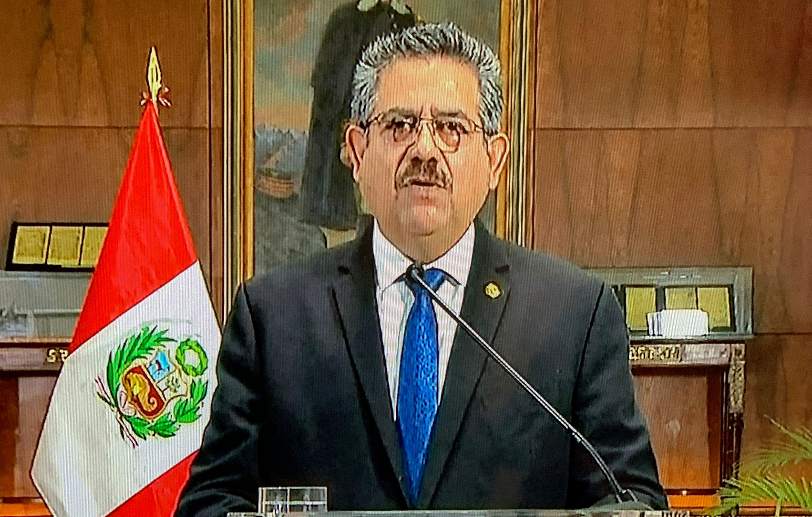 Manuel Merino comunica a Perú que renuncia a la presidencia. (Foto: AFP)