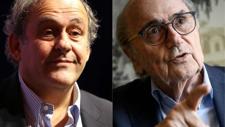 Michele Platini y Joseph Blatter. Foto Prensa Libre: AFP.