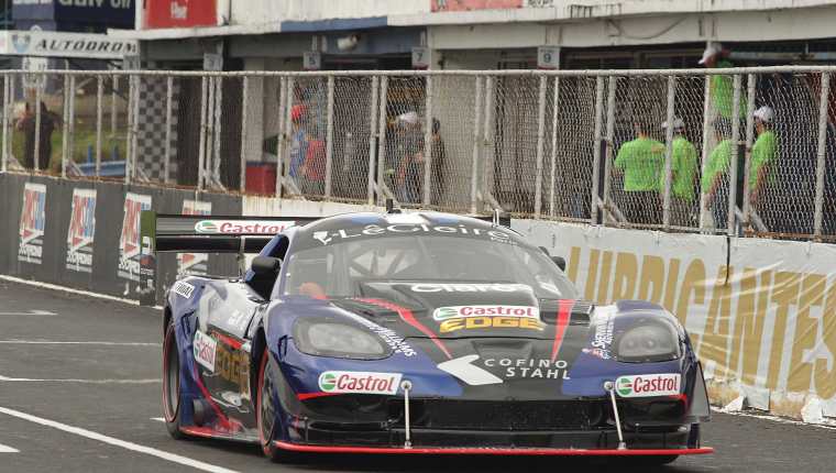 Andrés Lush Saravia se impuso categóricamente en la categoría GT1. Foto Prensa Libre: Cortesía César Pérez.