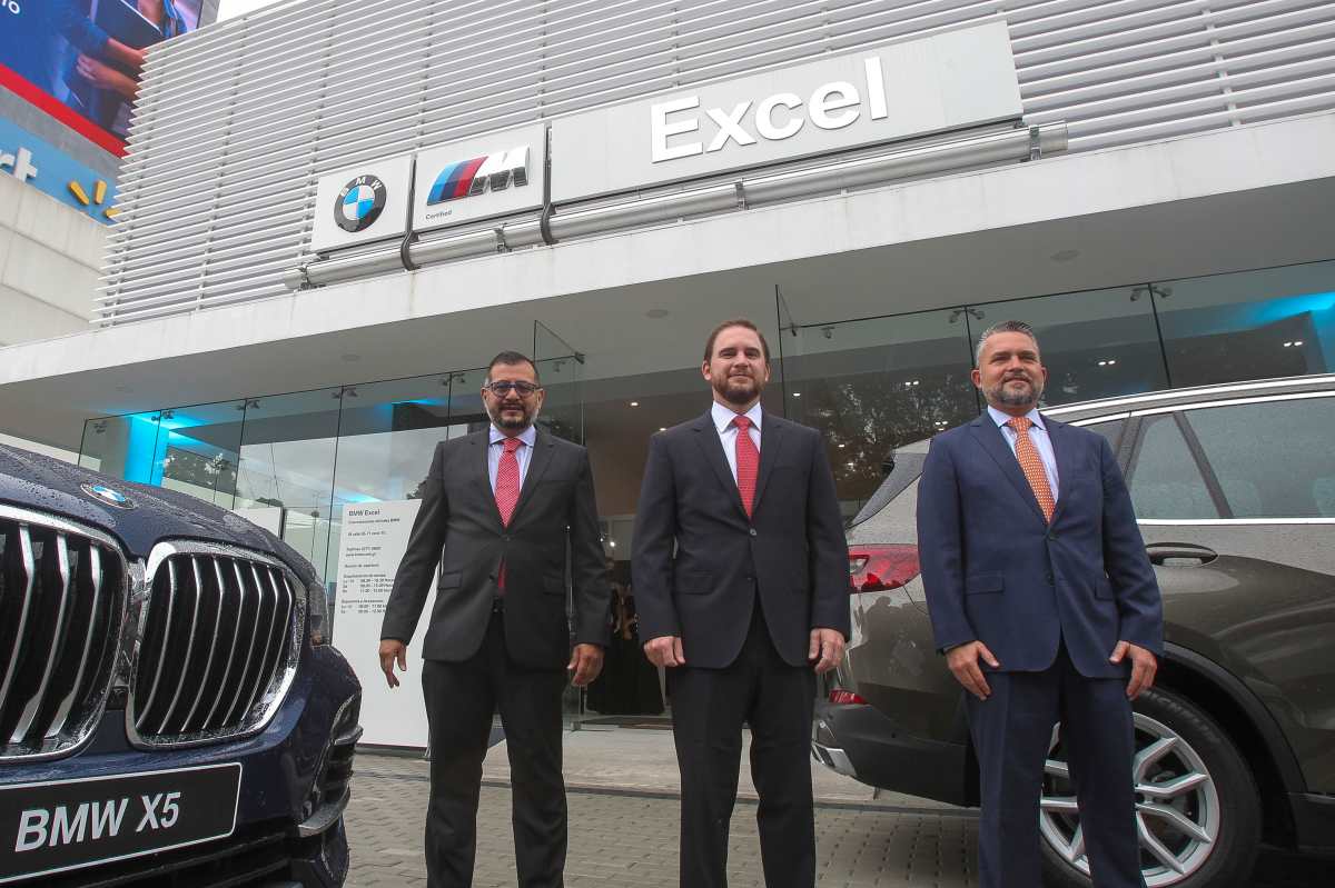 Excel inauguró el nuevo showroom de BMW en Guatemala