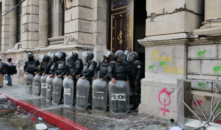 ONU pide investigar los hechos ocurridos en las protestas en Guatemala y llama a respetar la “libertad de expresión”