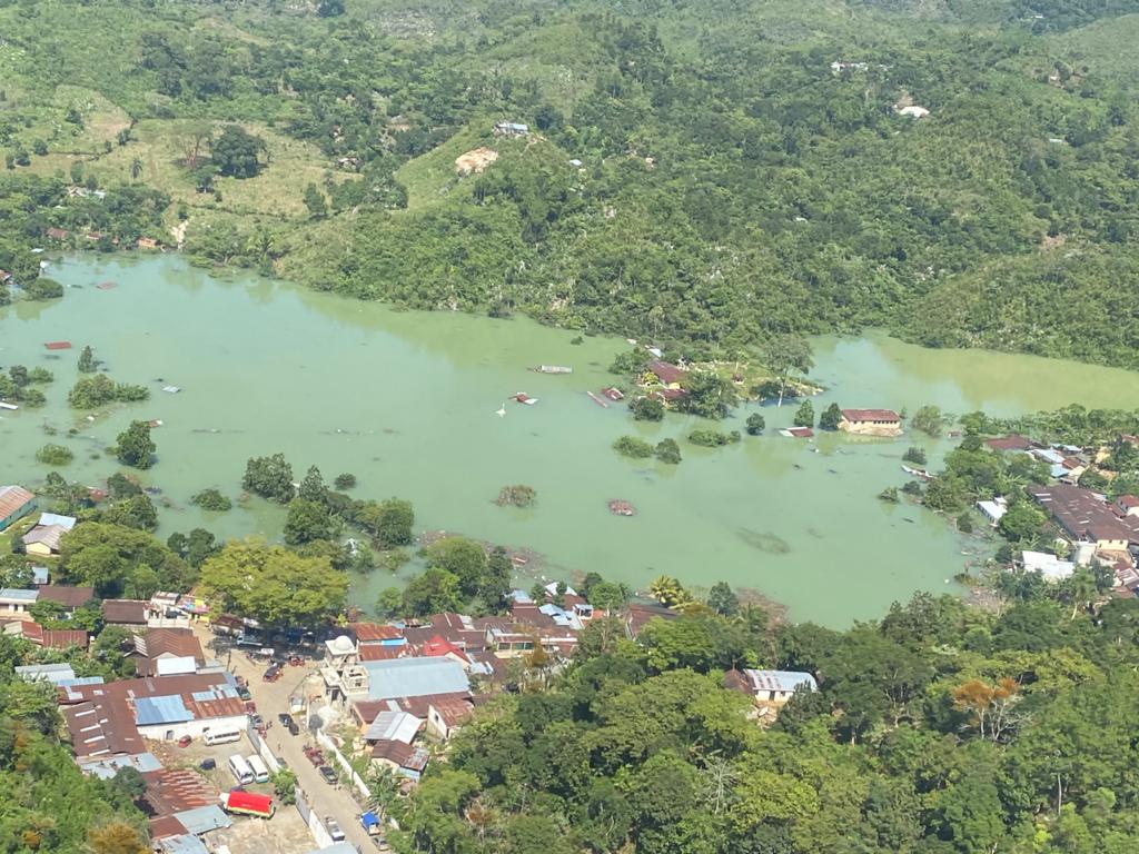 Vista del 10 de noviembre de la aldea Campur, San Pedro Carchá. (Foto Prensa Libre: Aeroclub/Facebook)