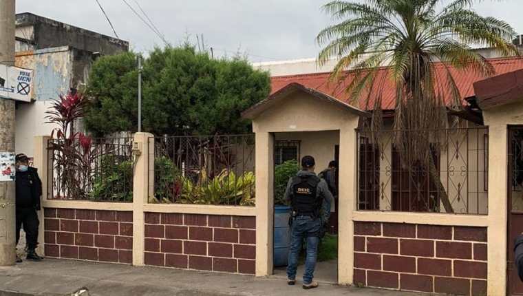 Autoridades allanan varias viviendas en Escuintla. (Foto: MP)