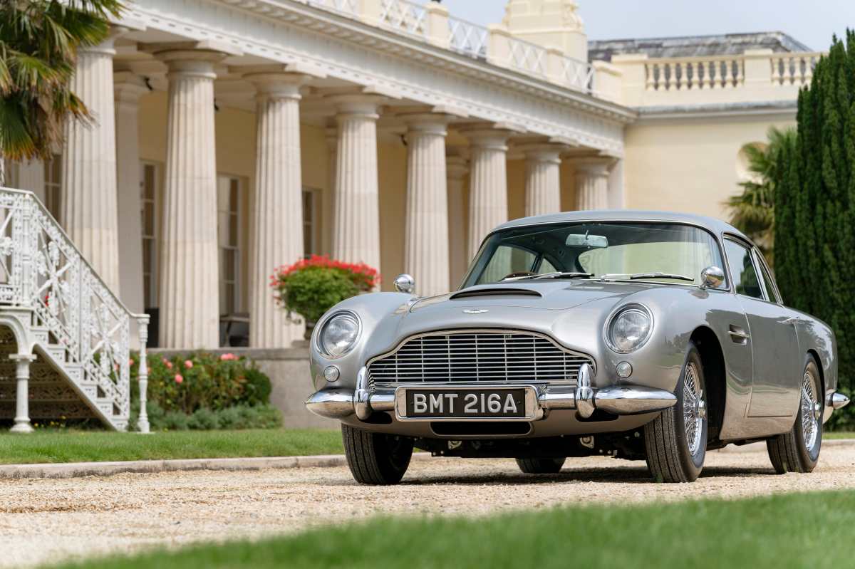 Solo se vive dos veces: Regresa el Aston Martin DB5 de James Bond