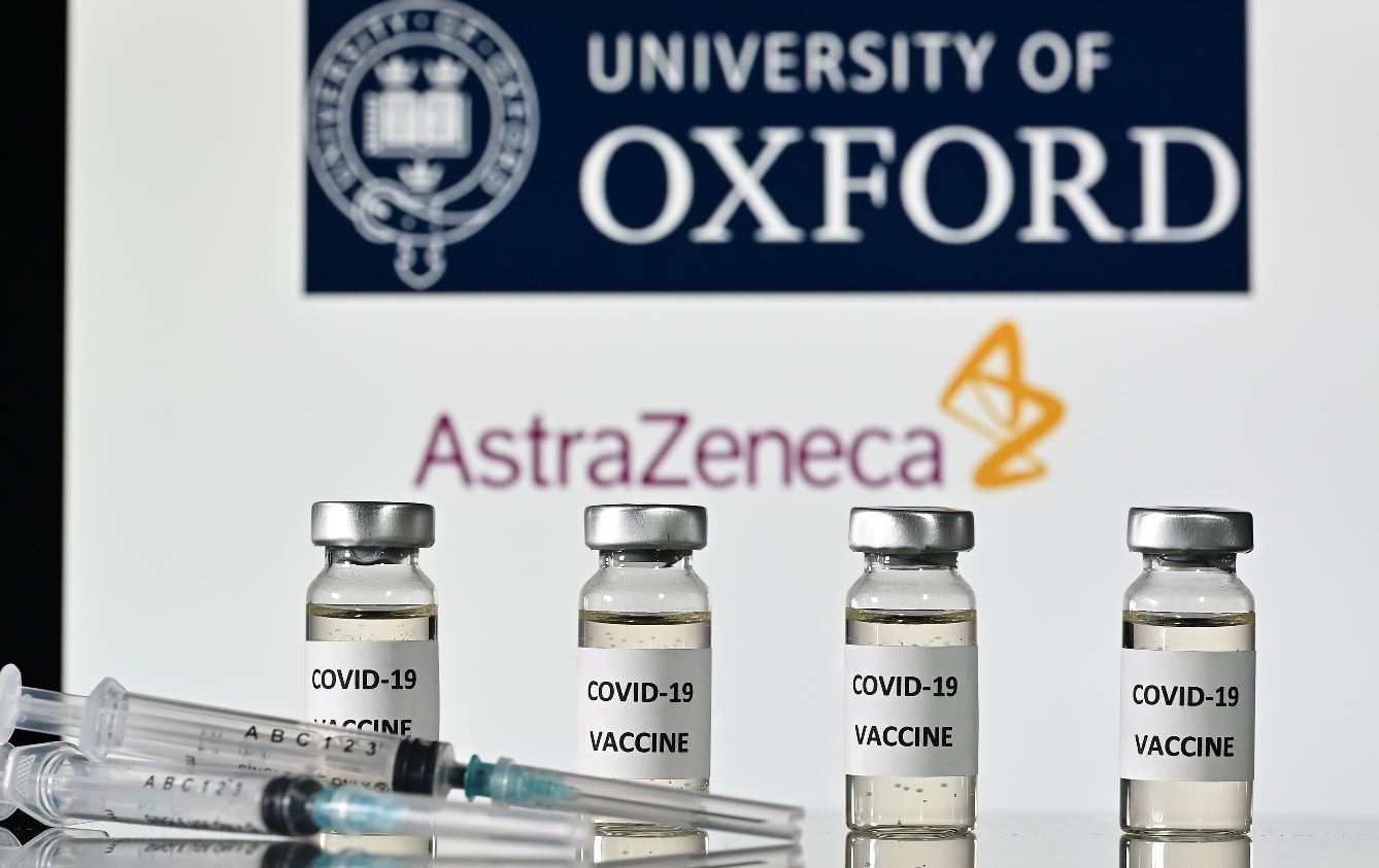 El laboratorio británico AstraZeneca avanza en una vacuna contra el covid-19. (Foto Prensa Libre: AFP)