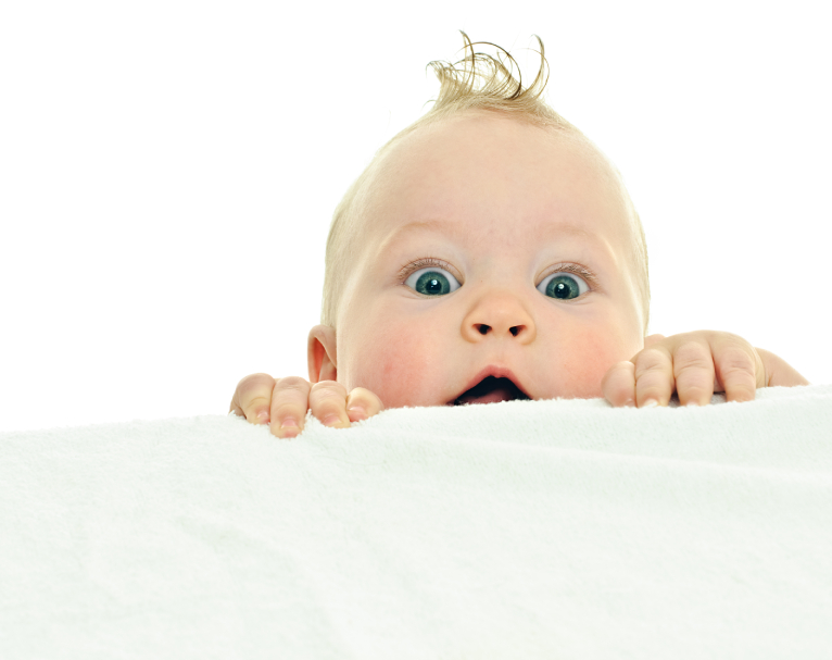 De la sonrisa a los gestos: así comienza un bebé a hablar